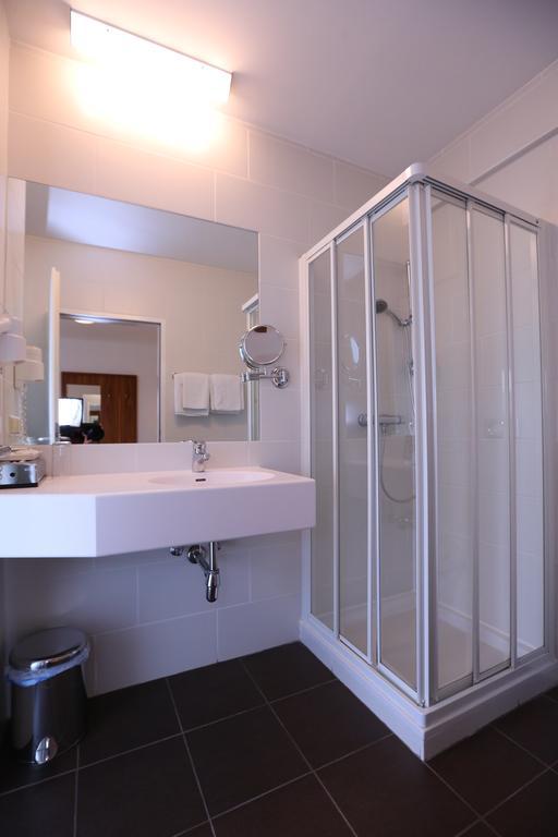 Hotel & Konditorei May Neufeld an der Leitha 部屋 写真